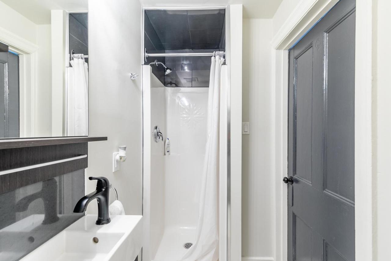 Upscale 1Br - Boutique Apartment - Prime Location Downtown! Hamilton Exterior photo